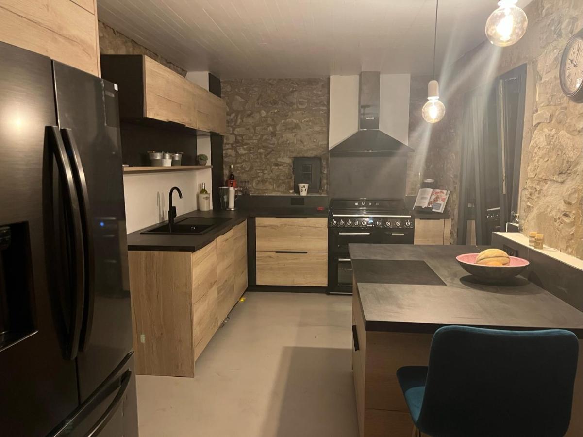 Luxurious Family House With Pool In Ardeche. Villa *