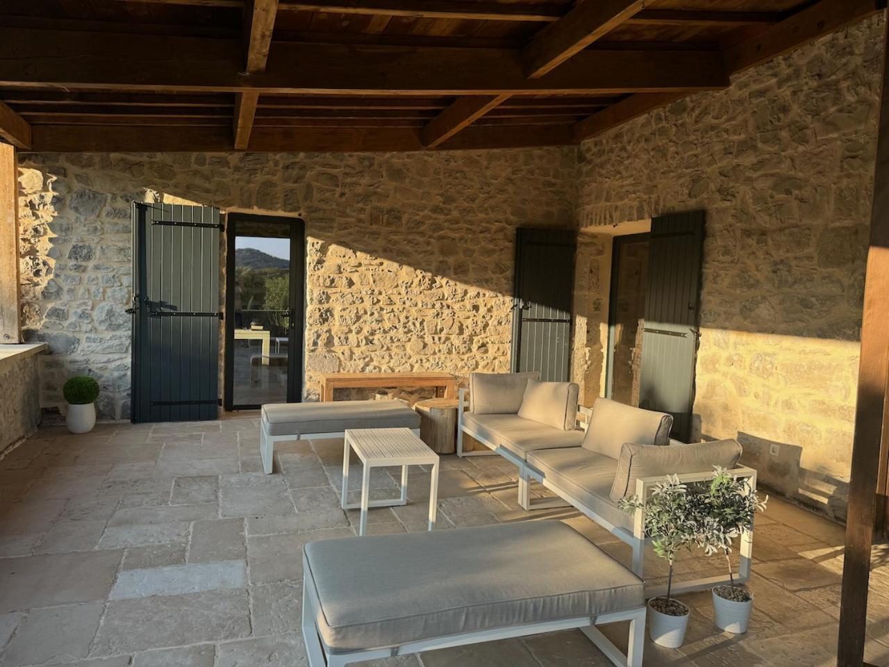 Luxurious Family House With Pool In Ardeche. *