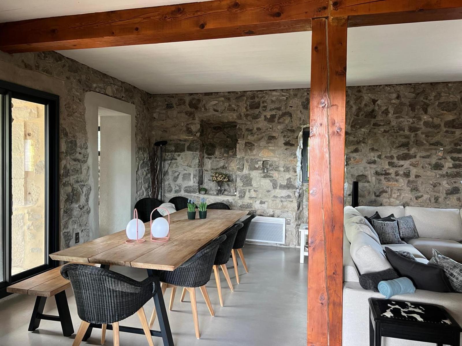 Villa Luxurious Family House With Pool In Ardeche. Les Vans