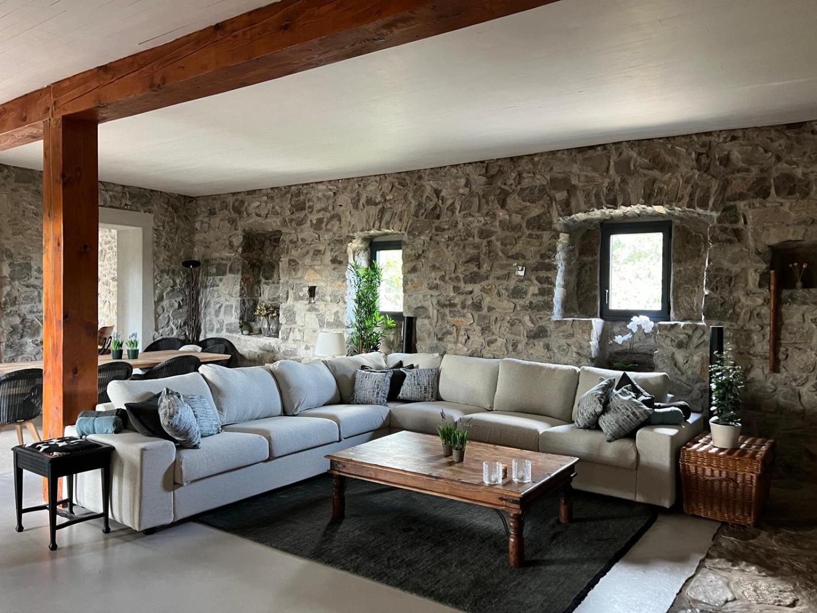Luxurious Family House With Pool In Ardeche. *